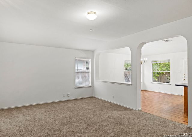 14346 Markham Ln, San Antonio, TX 78247