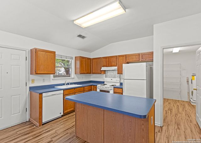 14346 Markham Ln, San Antonio, TX 78247