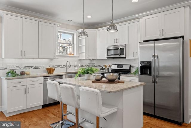 2039 E HAZZARD ST, Philadelphia, PA 19125