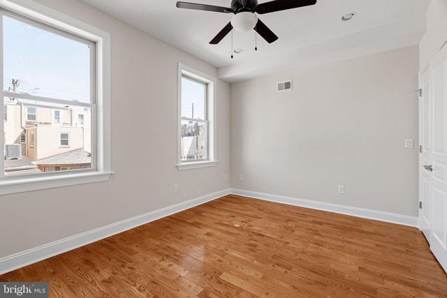 2039 E HAZZARD ST, Philadelphia, PA 19125