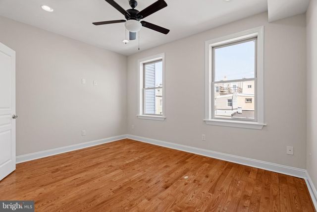 2039 E HAZZARD ST, Philadelphia, PA 19125