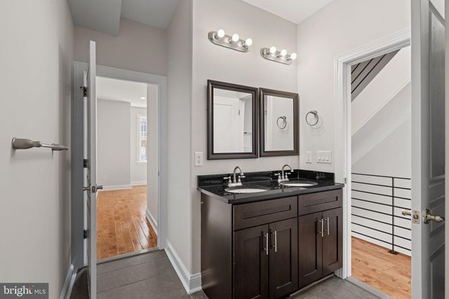 2039 E HAZZARD ST, Philadelphia, PA 19125