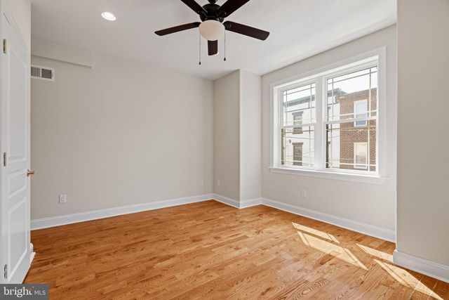 2039 E HAZZARD ST, Philadelphia, PA 19125