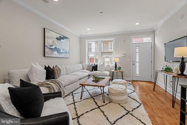 2039 E HAZZARD ST, Philadelphia, PA 19125