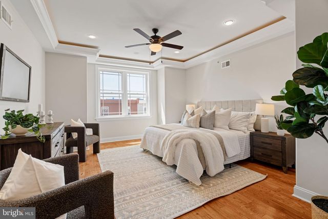 2039 E HAZZARD ST, Philadelphia, PA 19125