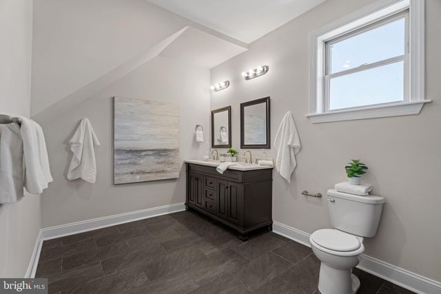 2039 E HAZZARD ST, Philadelphia, PA 19125