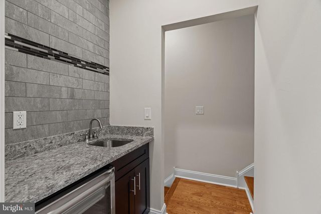 2039 E HAZZARD ST, Philadelphia, PA 19125