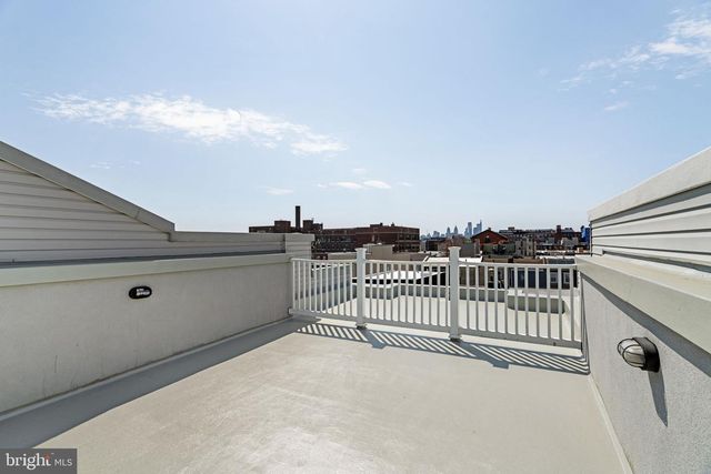 2039 E HAZZARD ST, Philadelphia, PA 19125