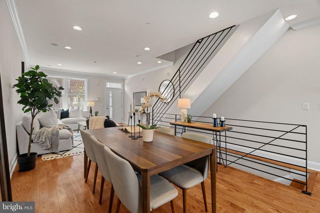 2039 E HAZZARD ST, Philadelphia, PA 19125