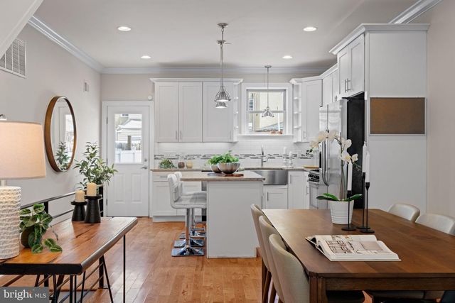 2039 E HAZZARD ST, Philadelphia, PA 19125