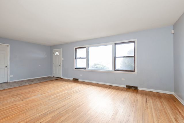 17137 Coventry Lane, Country Club Hills, IL 60478