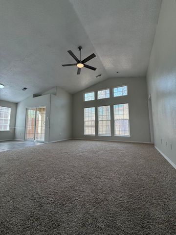 10267 Country Meadows Drive NW, Albuquerque, NM 87114