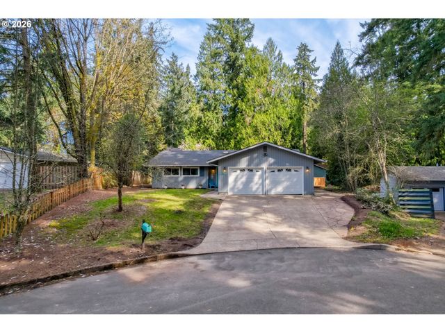 3817 Se Spruce St, Hillsboro, OR 97123