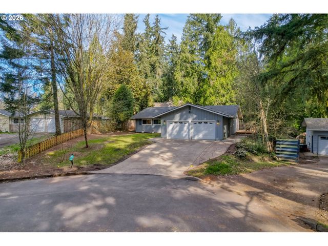 3817 Se Spruce St, Hillsboro, OR 97123