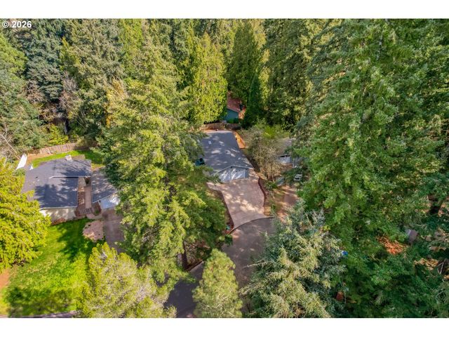 3817 Se Spruce St, Hillsboro, OR 97123