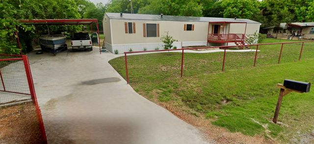 3716 Brook Valley Street, Granbury, TX 76048