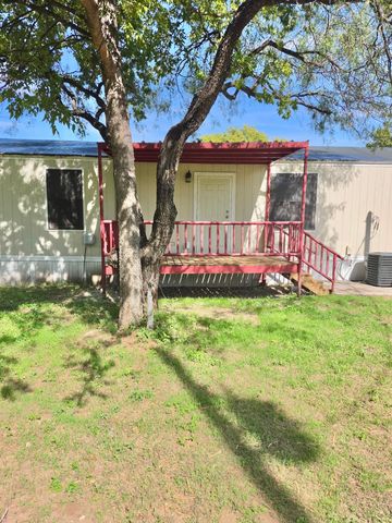 3716 Brook Valley Street, Granbury, TX 76048