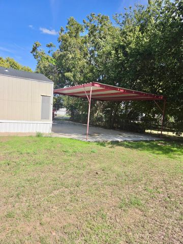 3716 Brook Valley Street, Granbury, TX 76048