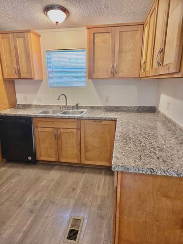 3716 Brook Valley Street, Granbury, TX 76048