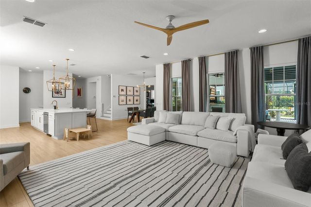 14454 HAROCHE AVENUE, Orlando, FL 32827