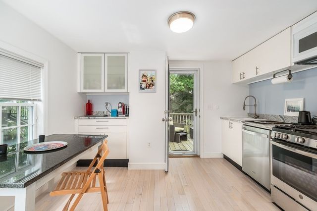 48 Union - Furnished 3, Manchester, MA 01944