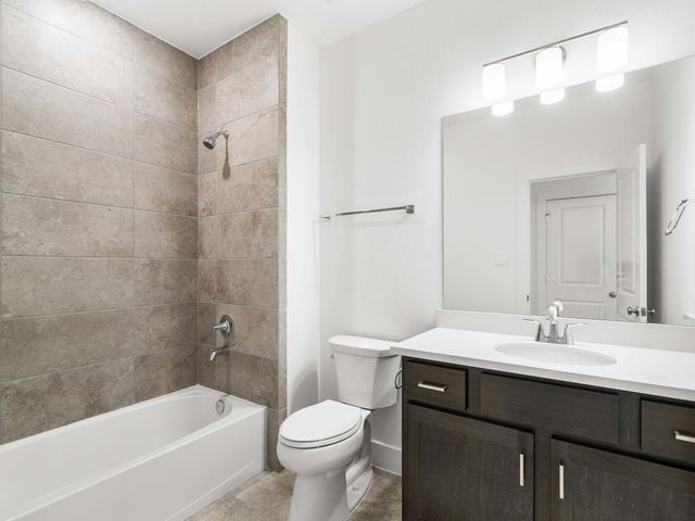 7401 Hawk Crest Drive, Fulshear, TX 77441