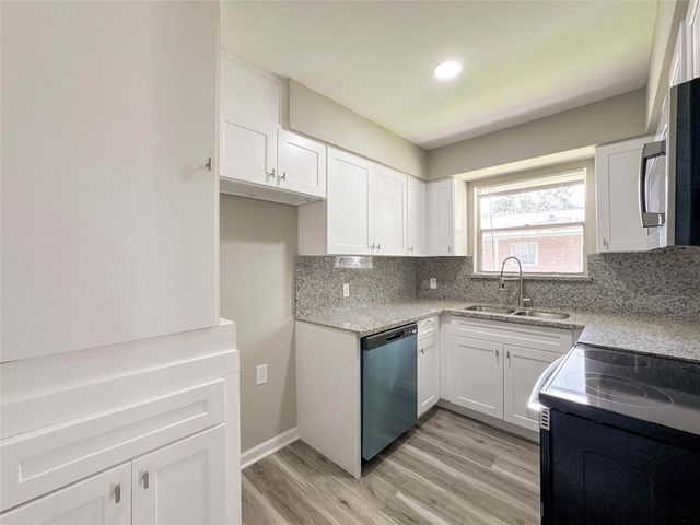 4537 Dakota Street 1, Dickinson, TX 77539