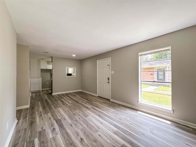 4537 Dakota Street 1, Dickinson, TX 77539