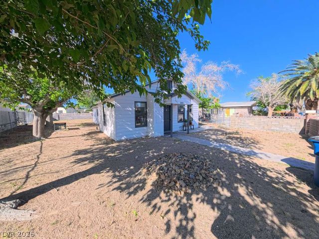 3049 Cedar Street, Las Vegas, NV 89104