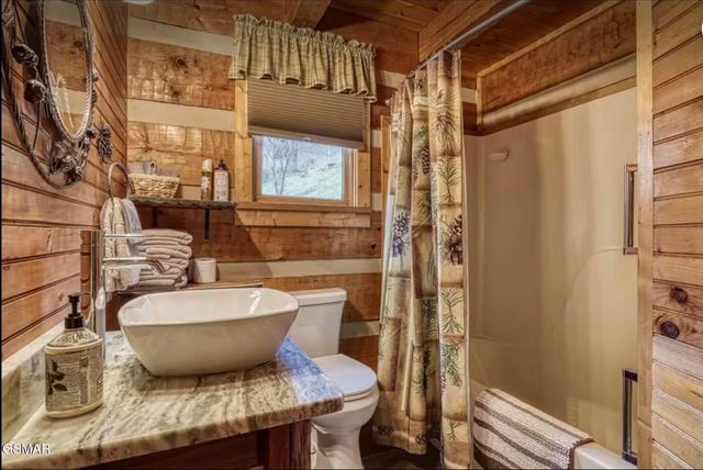 448 Hideaway Ridge Circle, Sevierville, TN 37862