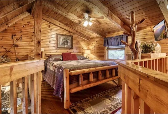 448 Hideaway Ridge Circle, Sevierville, TN 37862