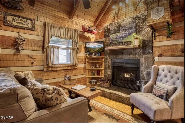 448 Hideaway Ridge Circle, Sevierville, TN 37862