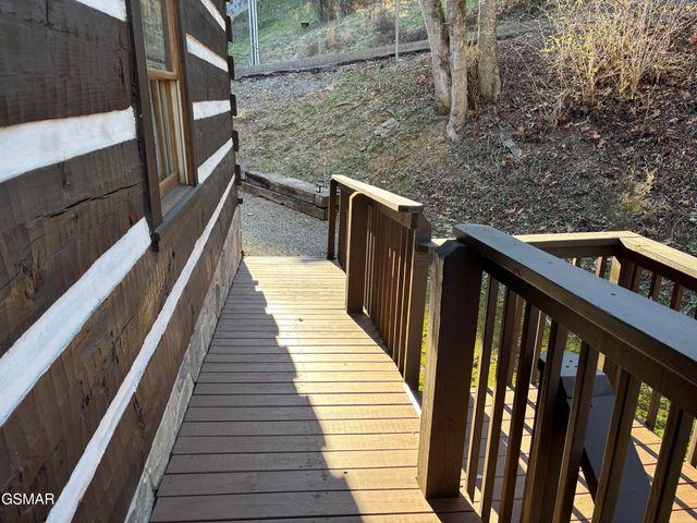 448 Hideaway Ridge Circle, Sevierville, TN 37862