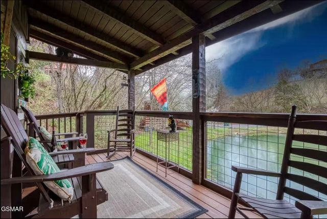 448 Hideaway Ridge Circle, Sevierville, TN 37862