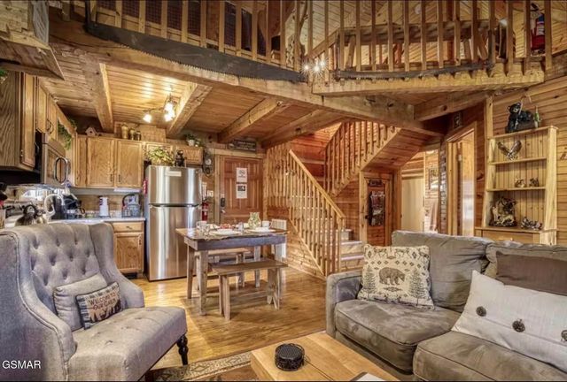 448 Hideaway Ridge Circle, Sevierville, TN 37862