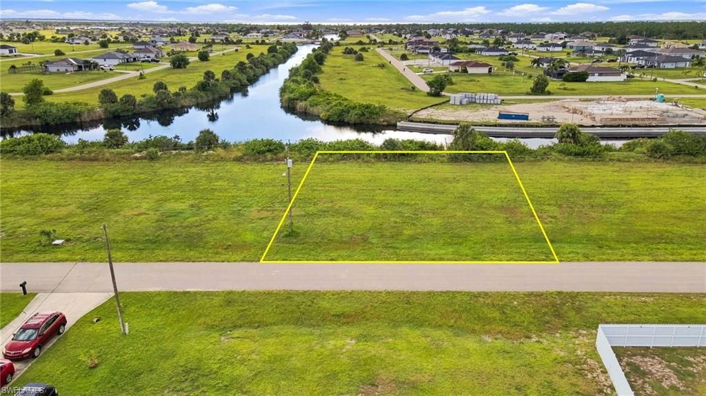 3902 37th AVE, CAPE CORAL, FL 33993 — photo 2