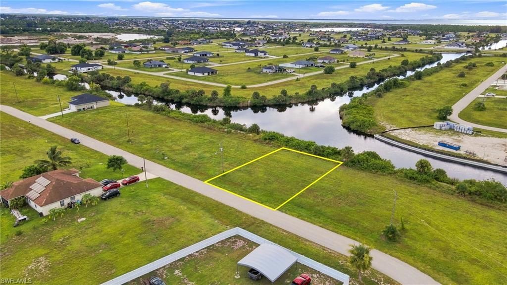3902 37th AVE, CAPE CORAL, FL 33993 — photo 3