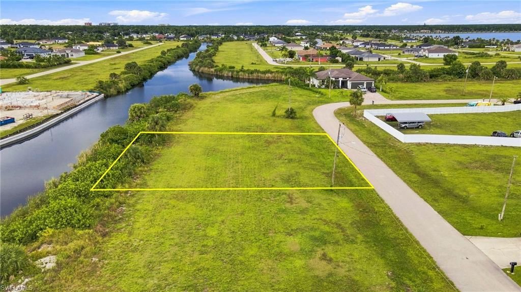 3902 37th AVE, CAPE CORAL, FL 33993 — photo 4