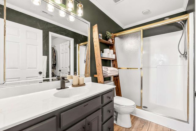 1709 Thomas Ct, Murfreesboro, TN 37127