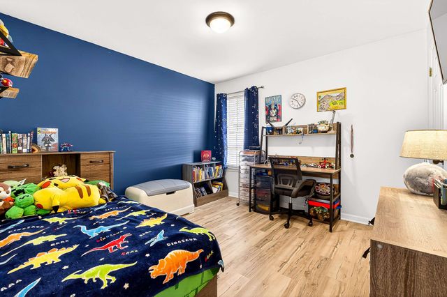 1709 Thomas Ct, Murfreesboro, TN 37127