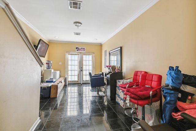 5217 Chamberlain, New Orleans, LA 70122