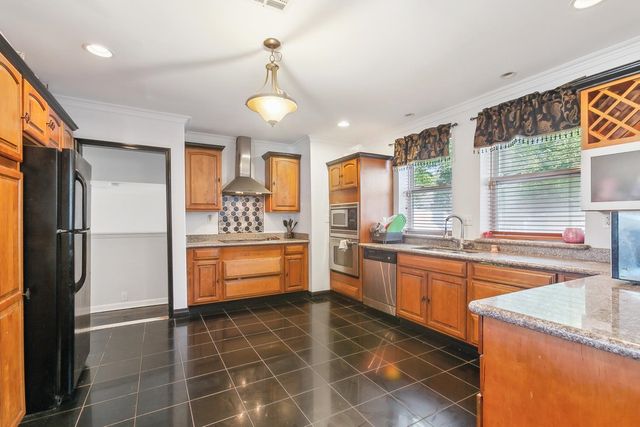 5217 Chamberlain, New Orleans, LA 70122
