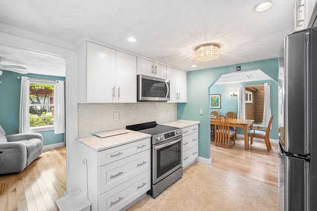 185 Randall Rd, Stow, MA 01775