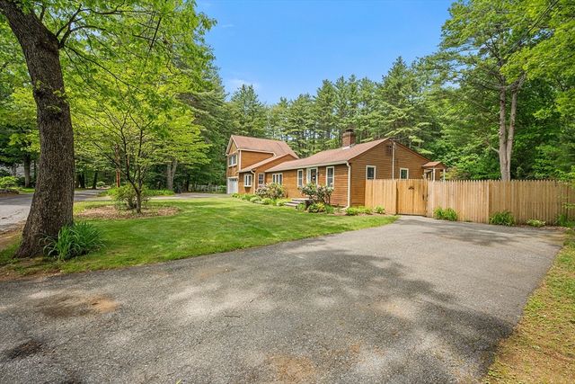 185 Randall Rd, Stow, MA 01775