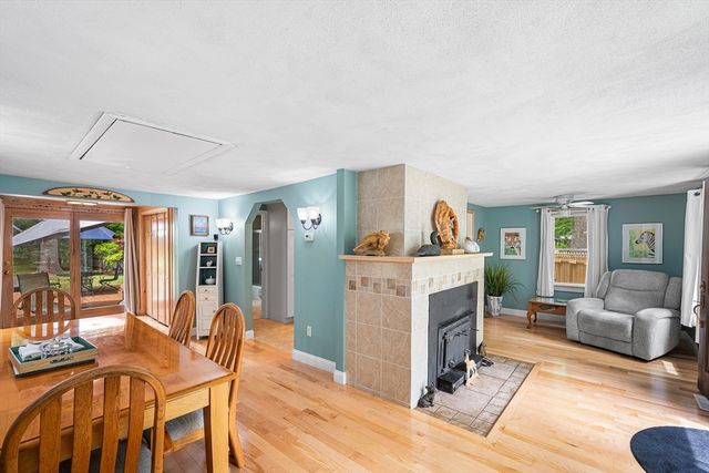 185 Randall Rd, Stow, MA 01775