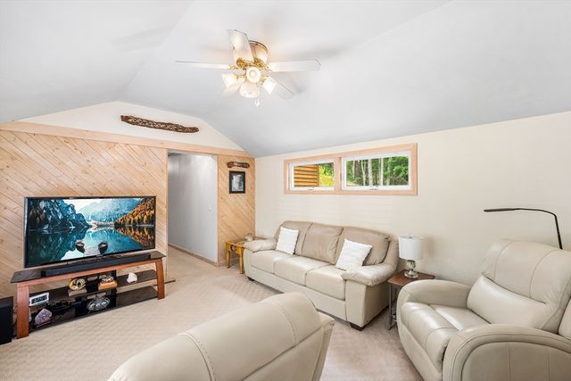 185 Randall Rd, Stow, MA 01775