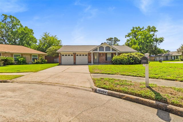 19302 Leewood Court, Humble, TX 77346