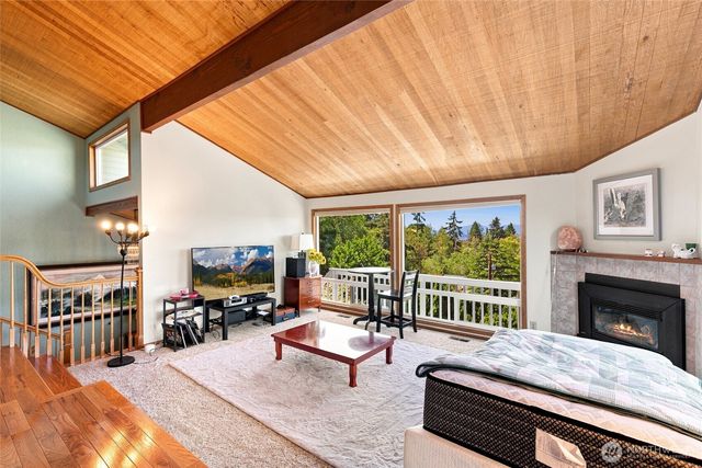 10129 63rd Place W, Mukilteo, WA 98275