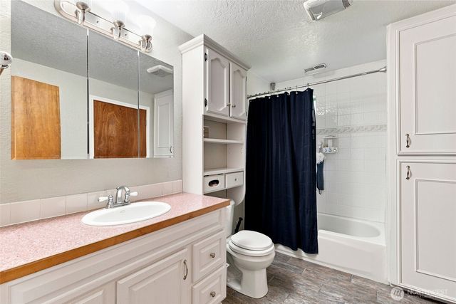 10129 63rd Place W, Mukilteo, WA 98275