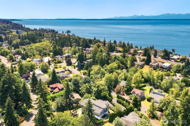 10129 63rd Place W, Mukilteo, WA 98275